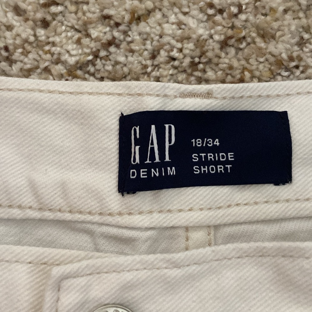 Gap white Denim Short 18/34 Stride Short - Picture 2 of 5